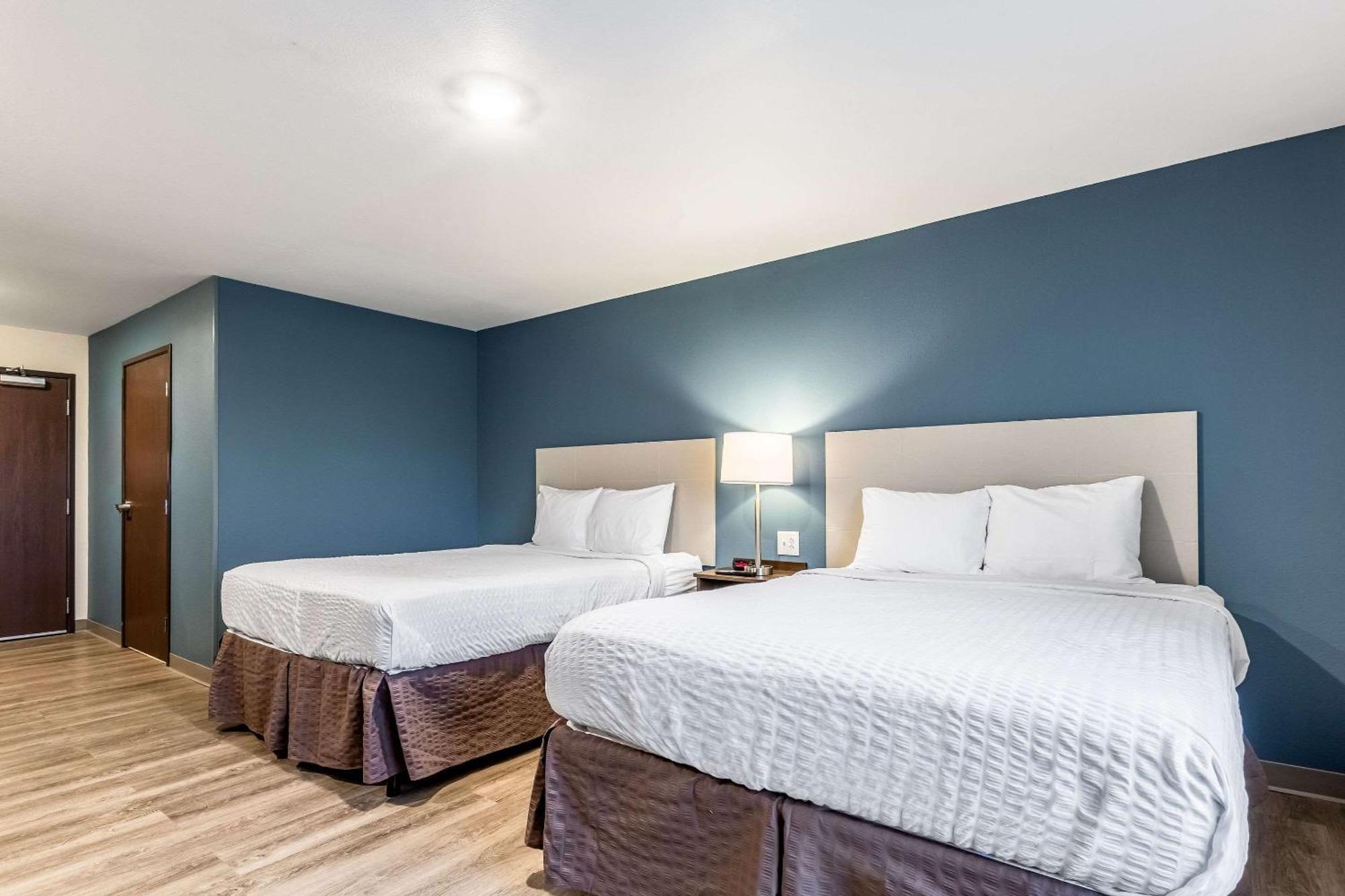 Woodspring Suites Indianapolis Castleton Room photo