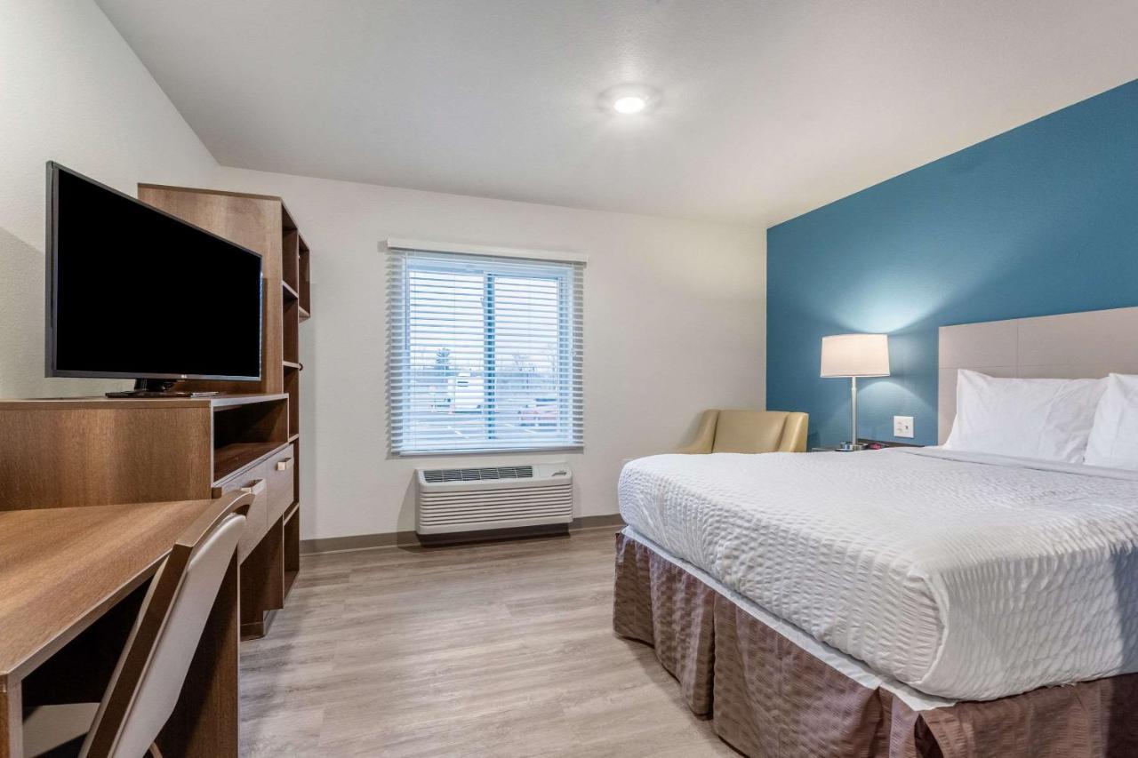 Woodspring Suites Indianapolis Castleton Room photo